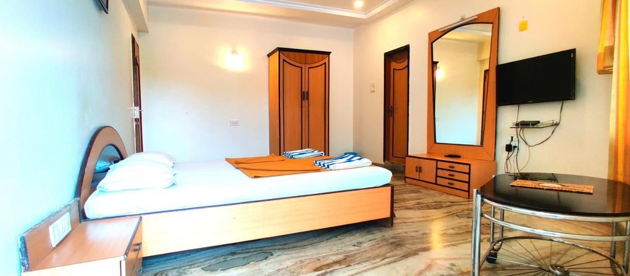 Golden Resort&Farm Nashik Eksteriør billede